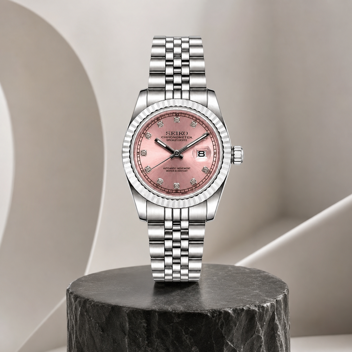 Lady Crownline – Pink Diamond