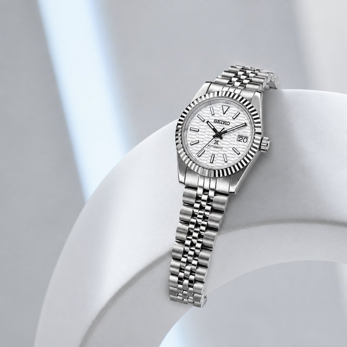 Lady Crownline – White Geometric
