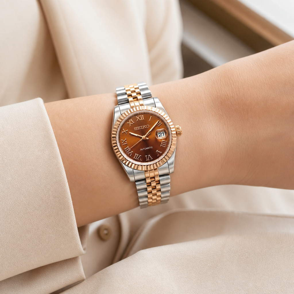 Lady Crownline – Two-Tone Rose Gold Bronze Roman