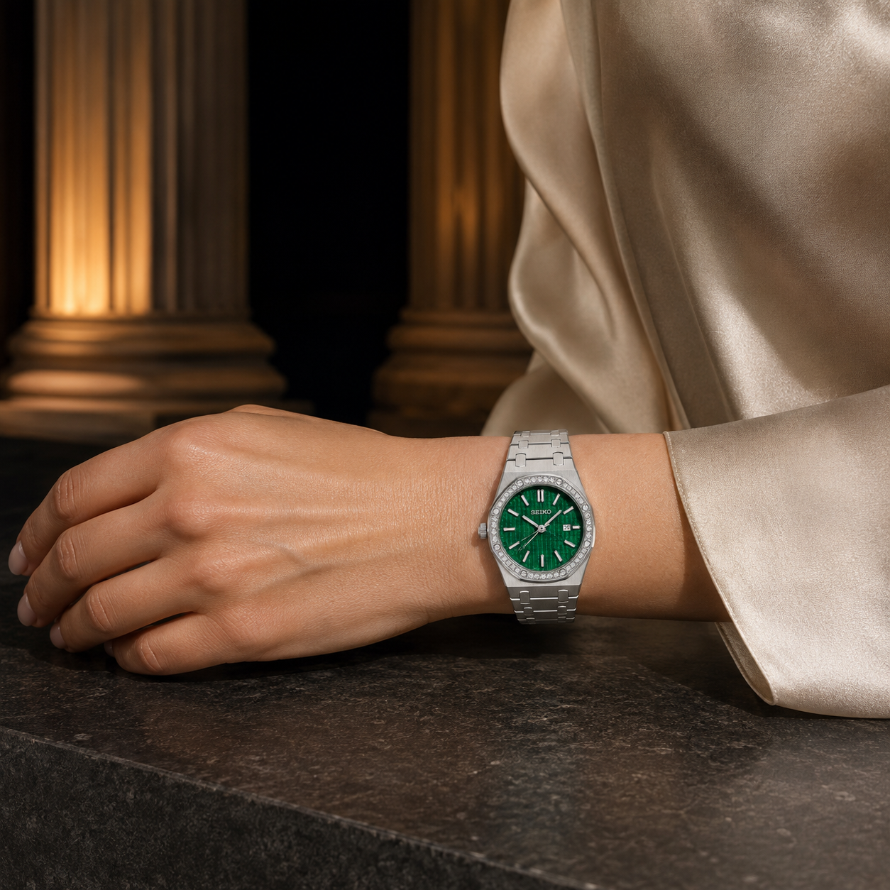 Royal Lady – Emerald Iced