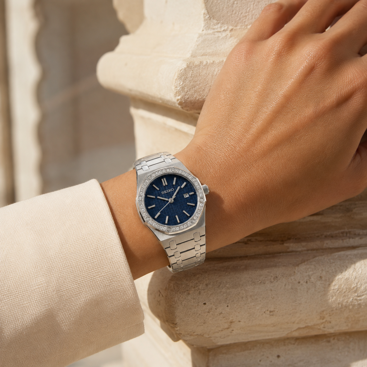 Royal Lady – Midnight Blue Iced